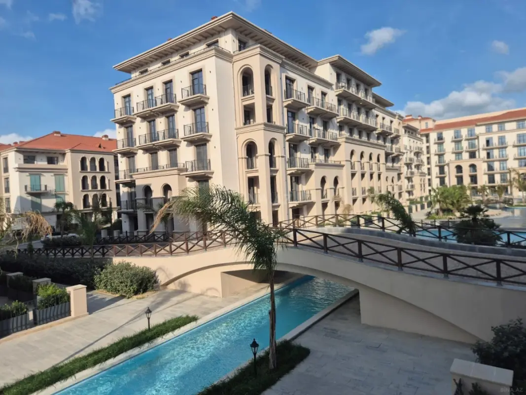 Satılır 3 otaqlı mənzil 149 m²