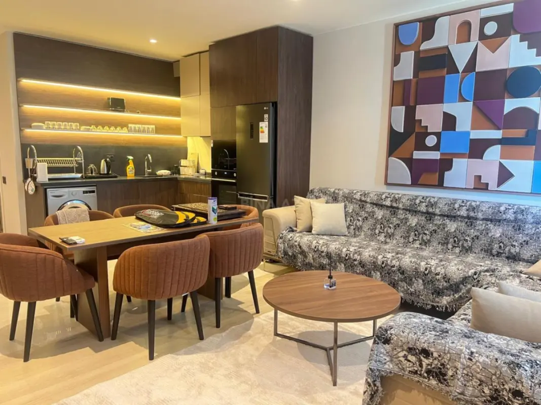 Kirayə verilir 2 otaqlı mənzil 92 m²