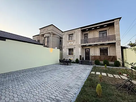 Satılır 5 otaqlı həyət evi 220 m² — Bakı 5 otaq 220.00 m²
