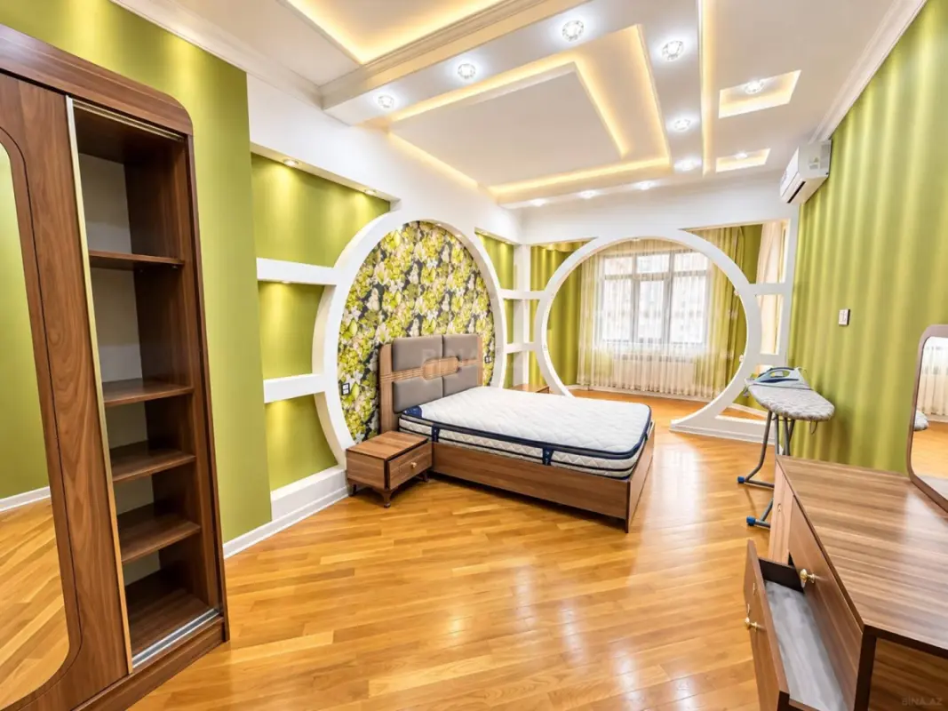 Kirayə verilir 3 otaqlı mənzil 140 m²
