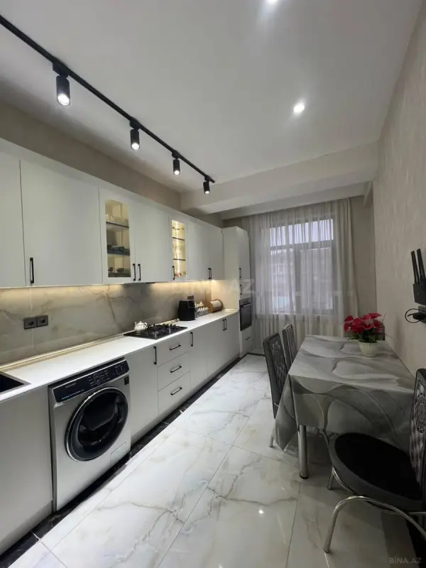 Satılır 2 otaqlı mənzil 85 m²
