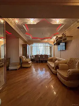 Kirayə verilir 4 otaqlı mənzil 170 m² — Bakı, Xətai 4 otaq 170.00 m²