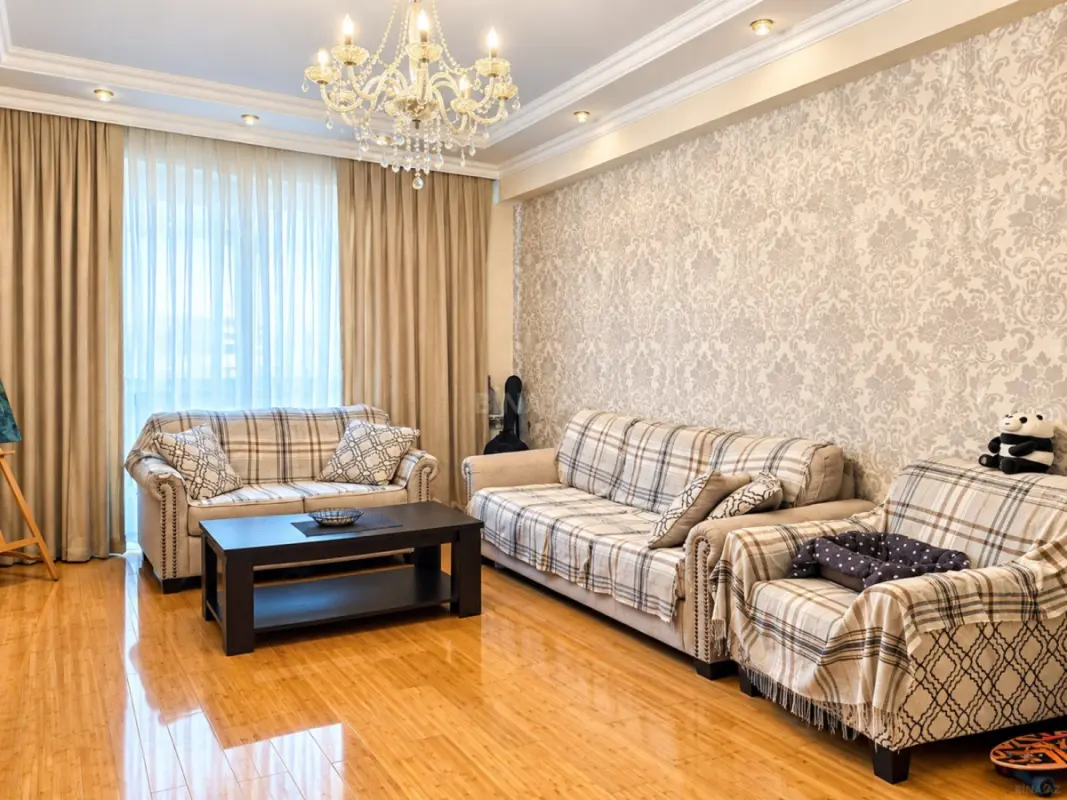 Satılır 3 otaqlı mənzil 110 m²