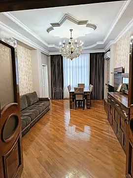 Satılır 3 otaqlı mənzil 140 m² — Bakı, Əhmədli 3 otaq 140.00 m²