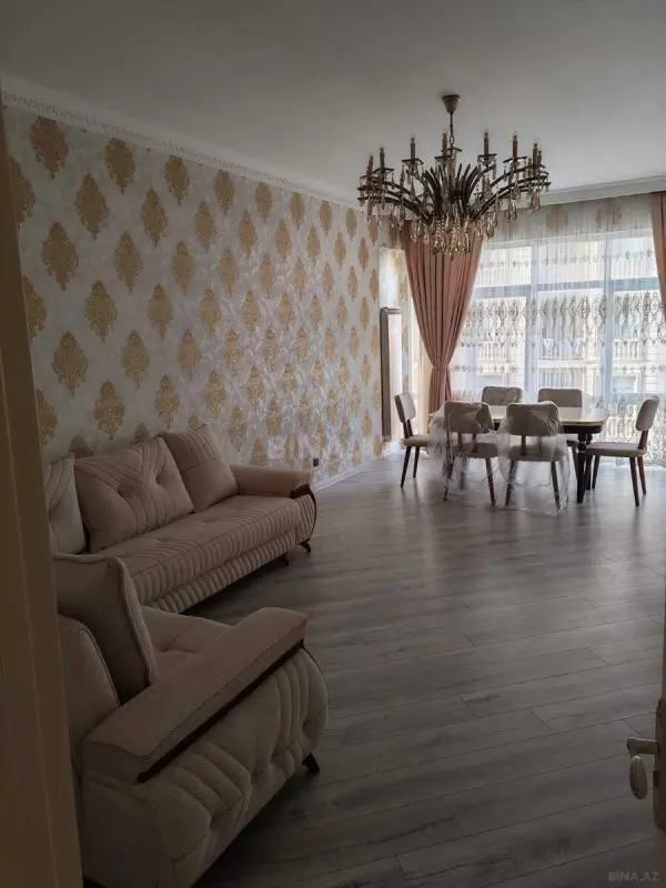 Kirayə verilir 3 otaqlı mənzil 156 m²