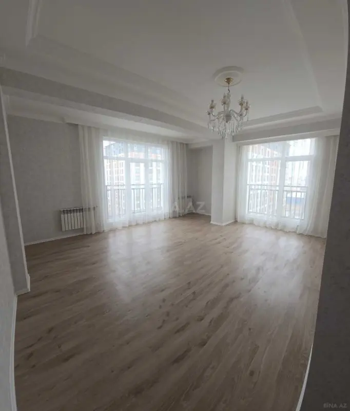 Kirayə verilir 2 otaqlı mənzil 77 m²