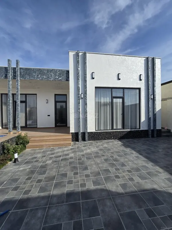 Satılır 4 otaqlı həyət evi 145 m²