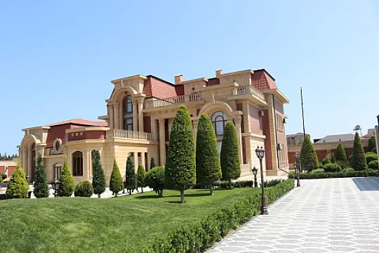 Satılır 10 otaqlı həyət evi 14000 m² — Bakı, Şüvəlan 10 otaq 14000.00 m²
