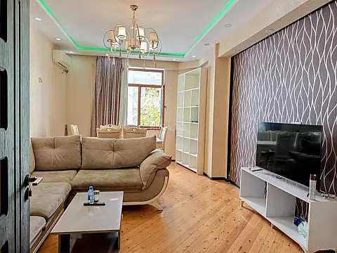 Kirayə verilir 3 otaqlı mənzil 100 m² — Xırdalan, Abşeron 3 otaq 100.00 m²