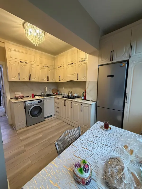 Satılır 2 otaqlı mənzil 60 m²