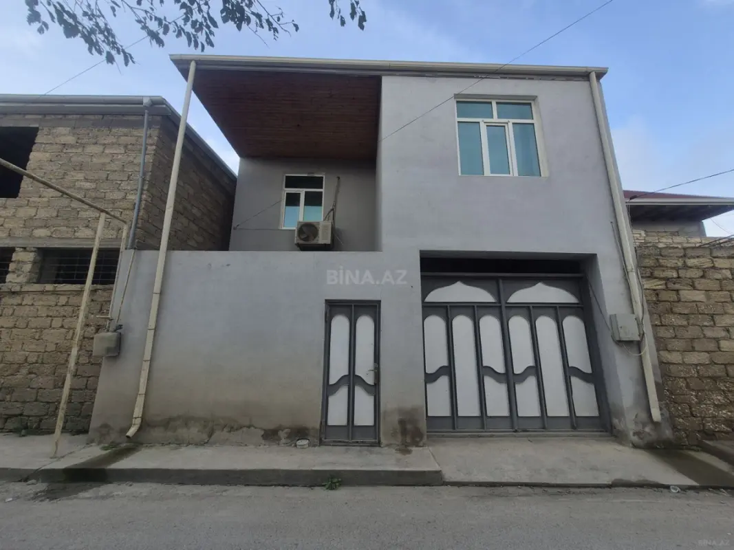 Satılır 4 otaqlı həyət evi 100 m²