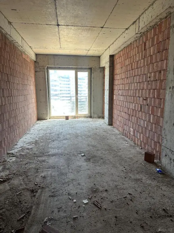 Satılır 3 otaqlı mənzil 110 m²
