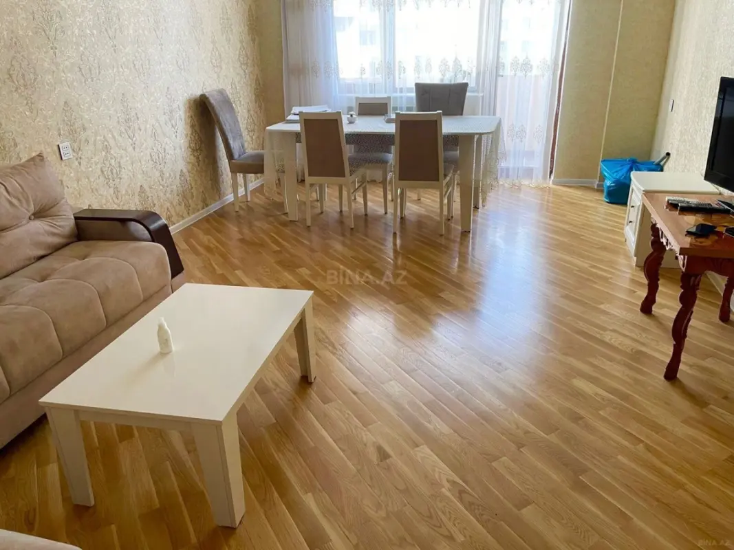 Kirayə verilir 2 otaqlı mənzil 100 m²