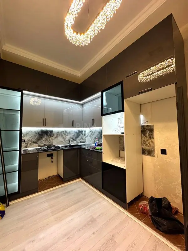 Satılır 2 otaqlı mənzil 64 m²