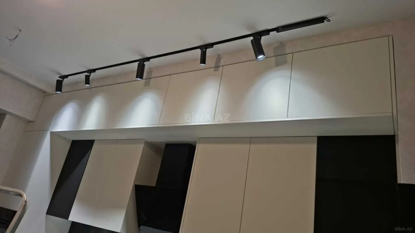 Kirayə verilir 3 otaqlı mənzil 135 m²