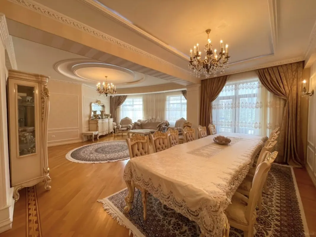 Kirayə verilir 3 otaqlı mənzil 170 m²