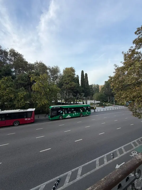 Satılır 2 otaqlı mənzil 70 m²