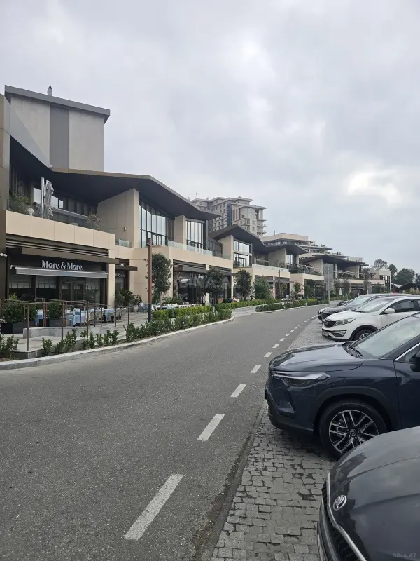 Kirayə verilir 2 otaqlı mənzil 95 m²