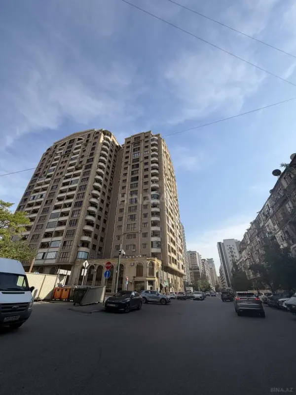 Satılır 2 otaqlı mənzil 64 m²