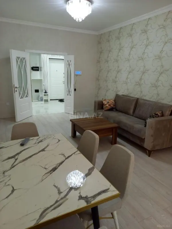Kirayə verilir 2 otaqlı mənzil 67 m²
