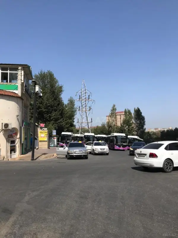 Satılır 2 otaqlı mənzil 65 m²