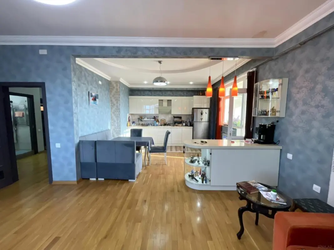 Satılır 2 otaqlı mənzil 90 m²