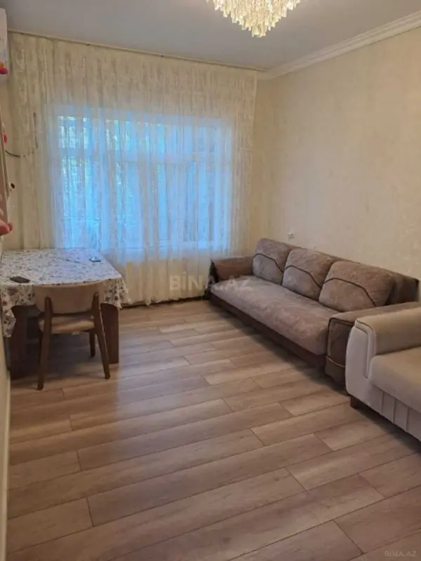 Satılır 2 otaqlı mənzil 70 m²