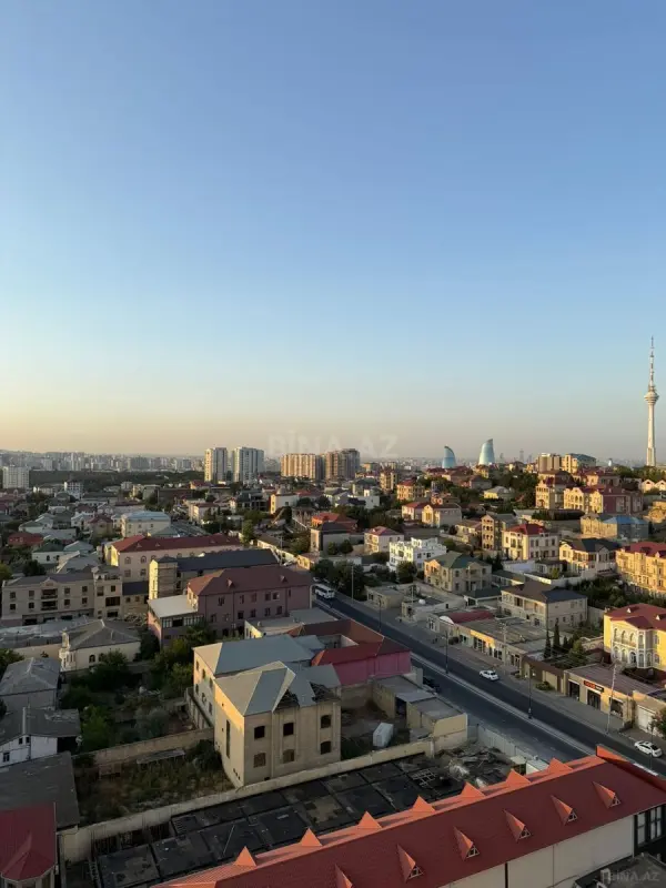 Kirayə verilir 4 otaqlı mənzil 153 m²