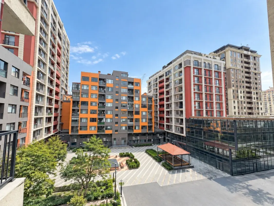 Satılır 3 otaqlı mənzil 152 m²