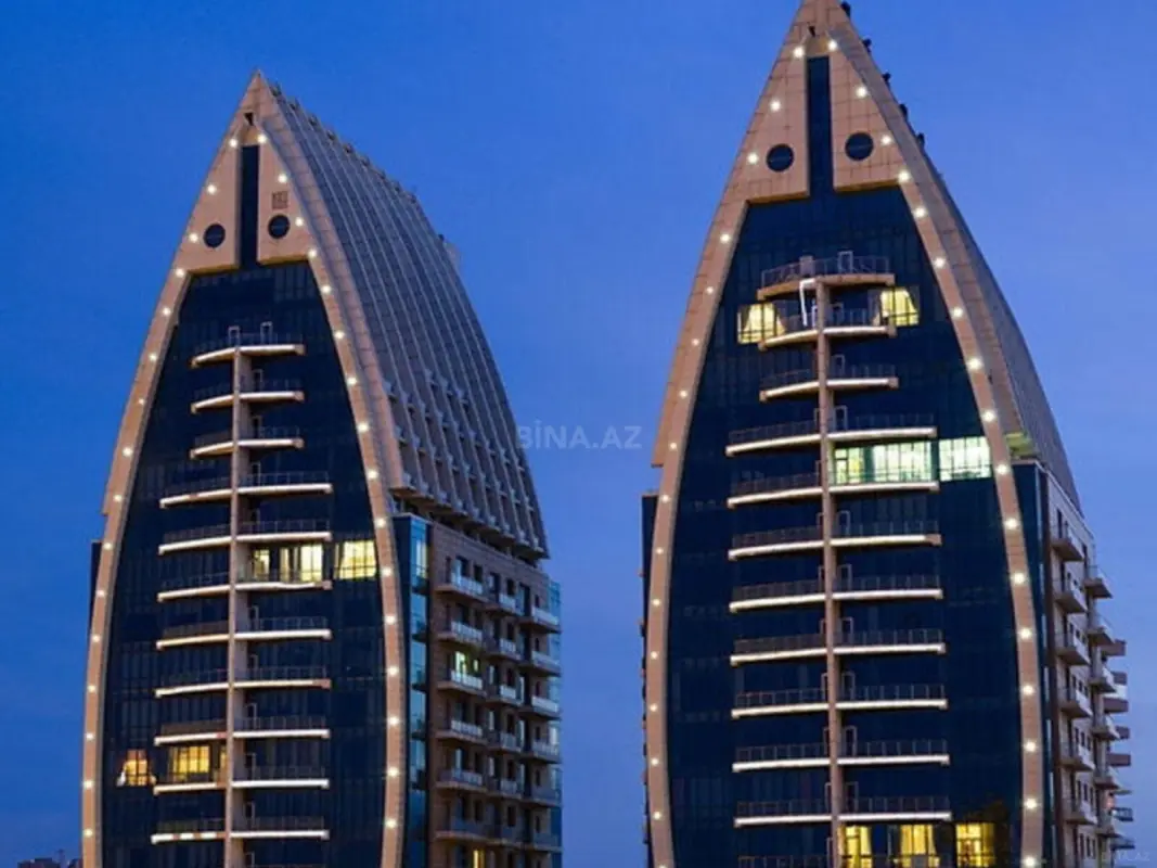 Satılır 3 otaqlı mənzil 148 m²