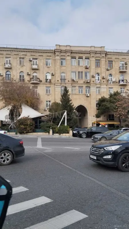 Satılır 3 otaqlı mənzil 75 m²