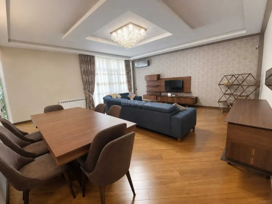 Kirayə verilir 3 otaqlı mənzil 120 m²