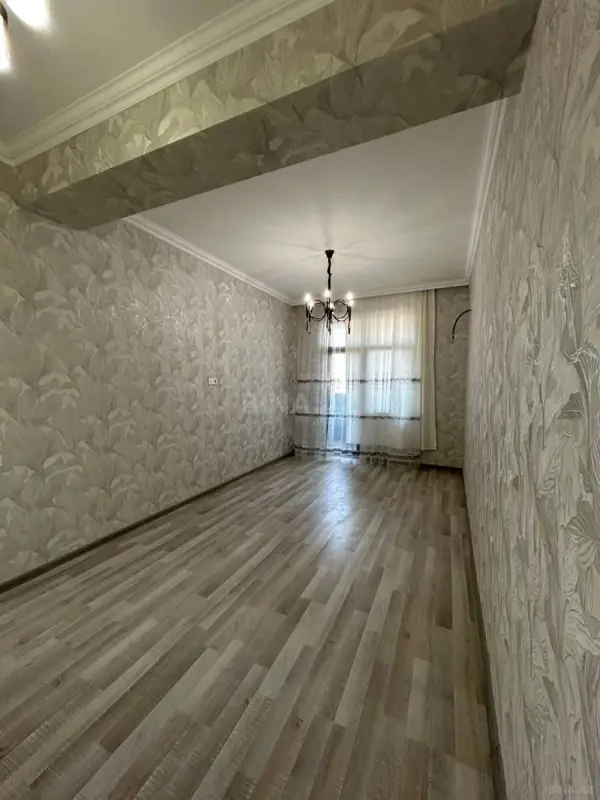 Satılır 2 otaqlı mənzil 85 m²