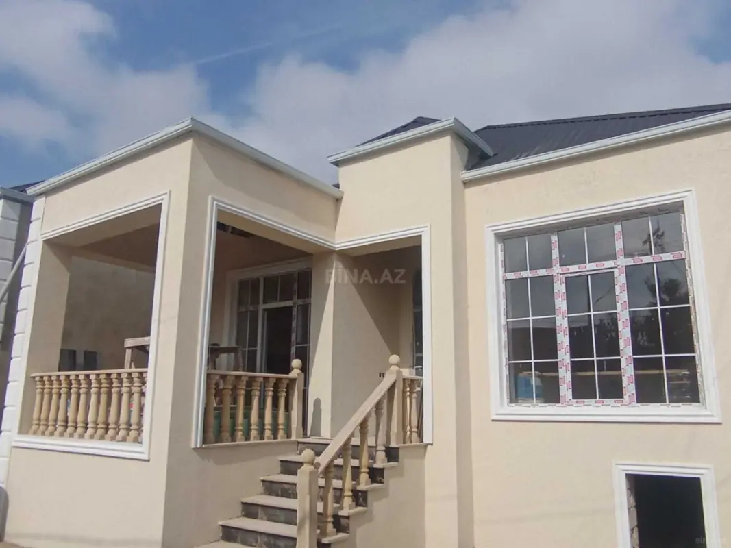 Satılır 3 otaqlı həyət evi 100 m²