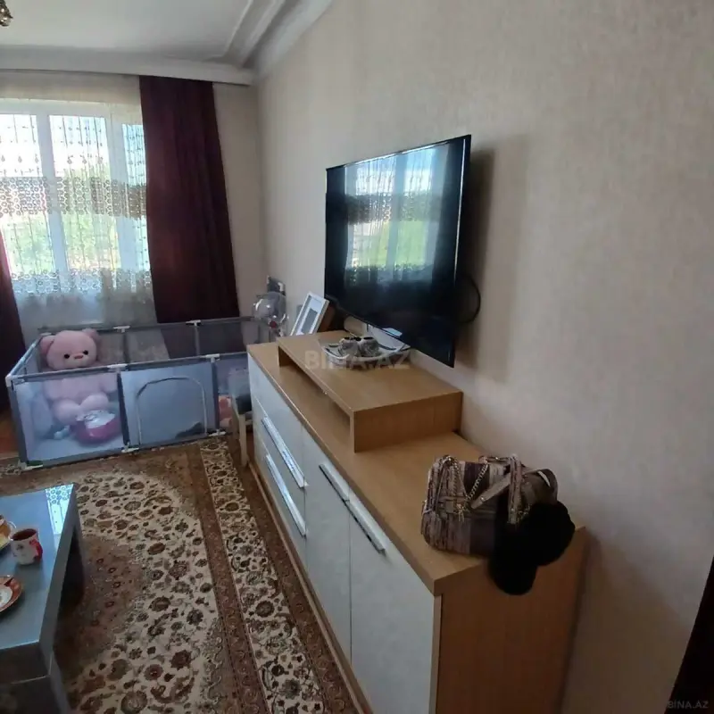 Kirayə verilir 4 otaqlı mənzil 90 m²