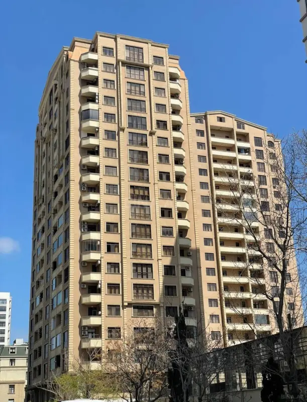 Satılır 2 otaqlı mənzil 64 m²