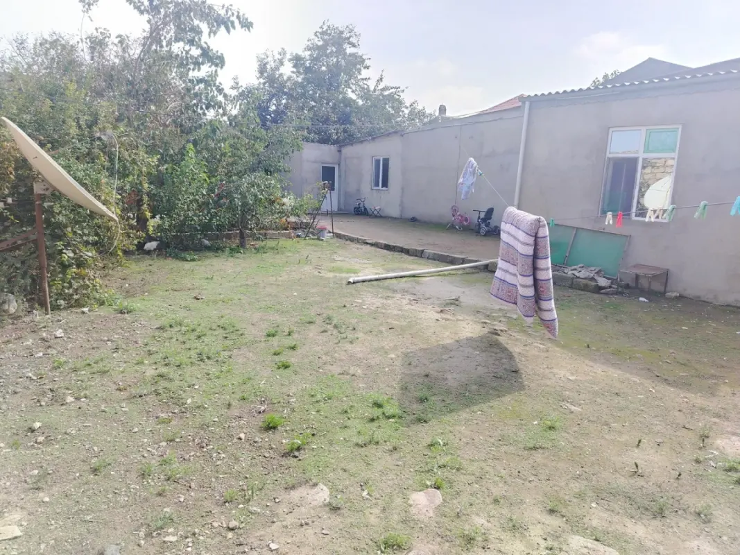Satılır 4 otaqlı həyət evi 150 m²