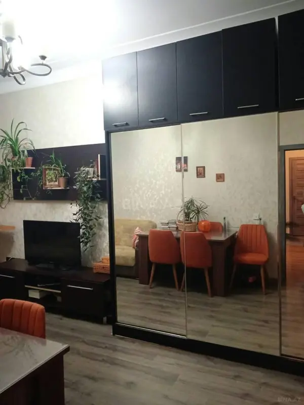 Satılır 2 otaqlı mənzil 52 m²