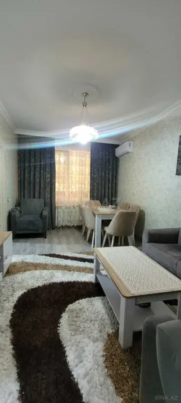 Satılır 2 otaqlı mənzil 72 m²