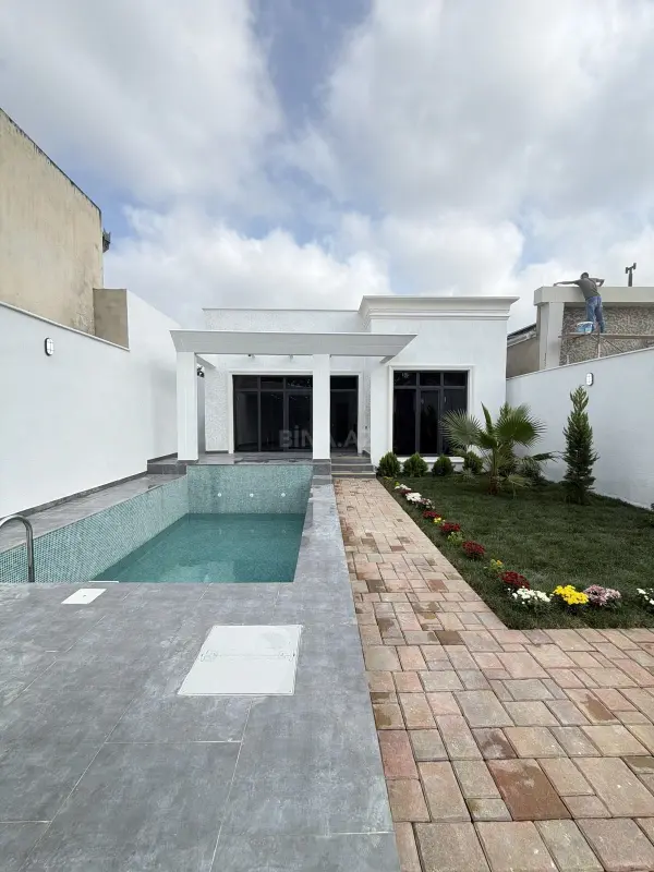 Satılır 4 otaqlı həyət evi 150 m²