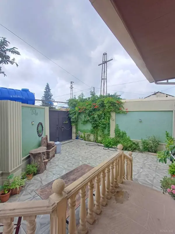 Satılır 4 otaqlı həyət evi 130 m²