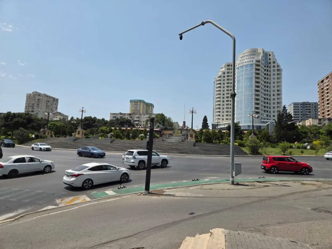 Satılır obyekt 36 m²