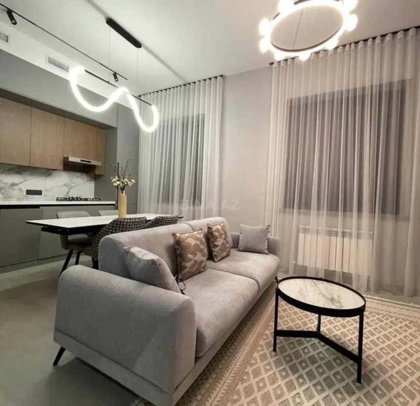 Kirayə verilir 2 otaqlı mənzil 65 m²