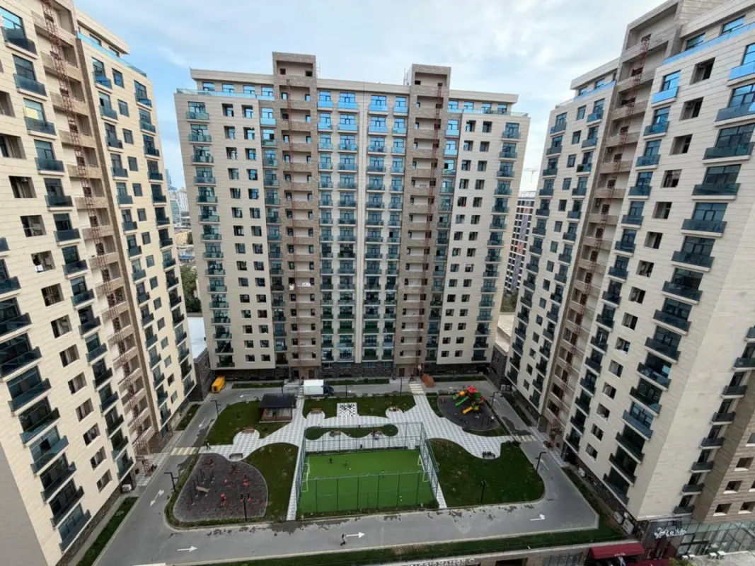 Satılır 2 otaqlı mənzil 91 m²