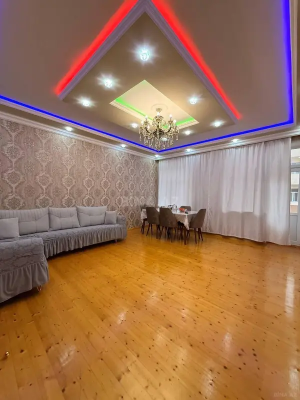 Satılır 3 otaqlı mənzil 123 m²
