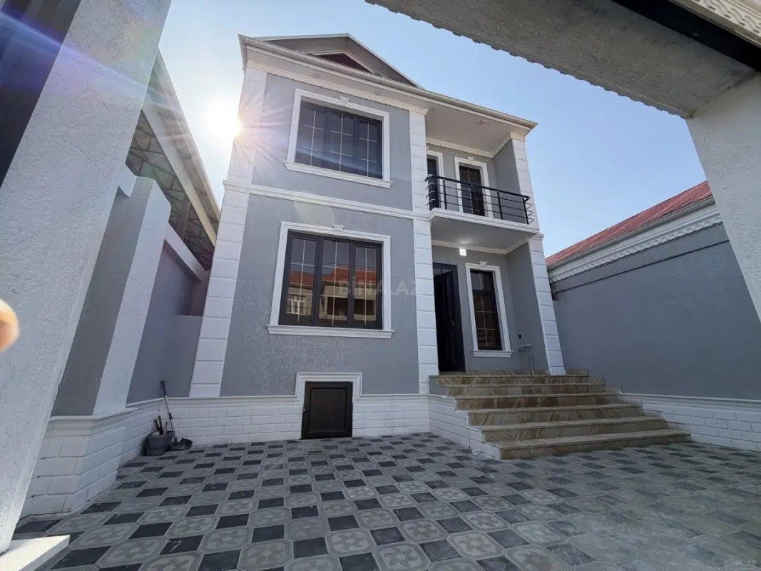 Satılır 4 otaqlı həyət evi 150 m²