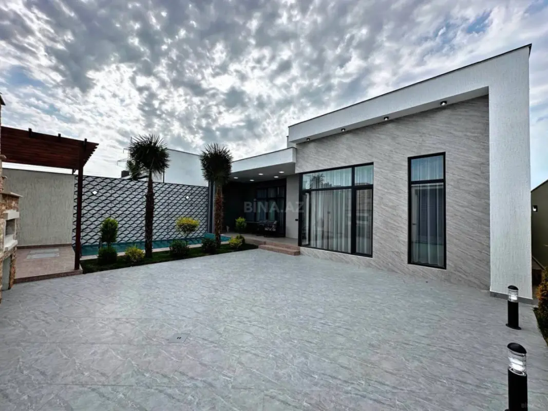 Satılır 4 otaqlı həyət evi 150 m²