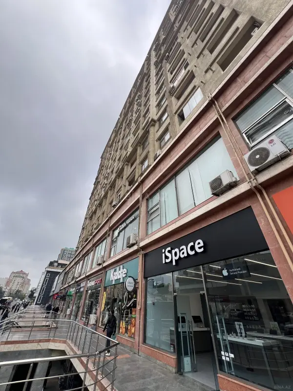 Satılır obyekt 90 m²