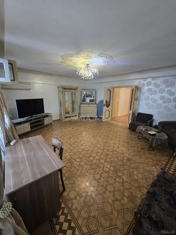 Kirayə verilir 2 otaqlı mənzil 100 m²