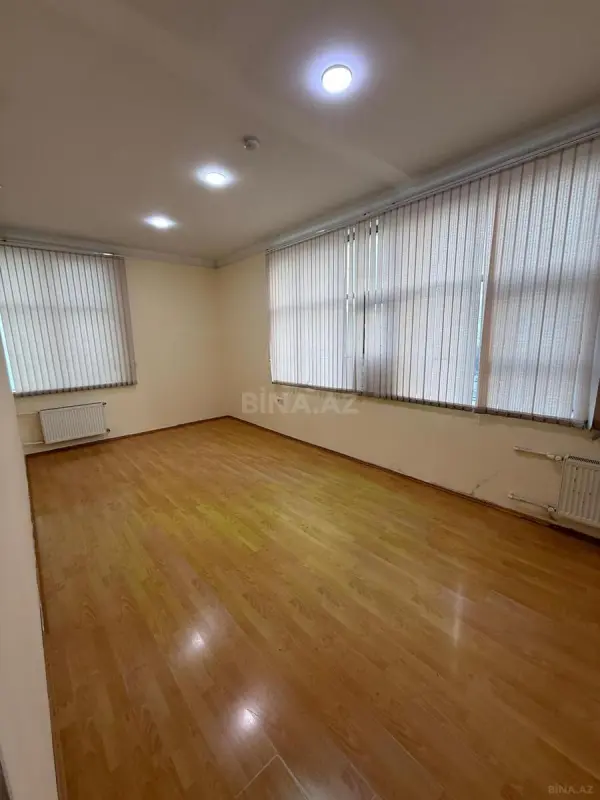 Kirayə verilir 6 otaqlı ofis 225 m²